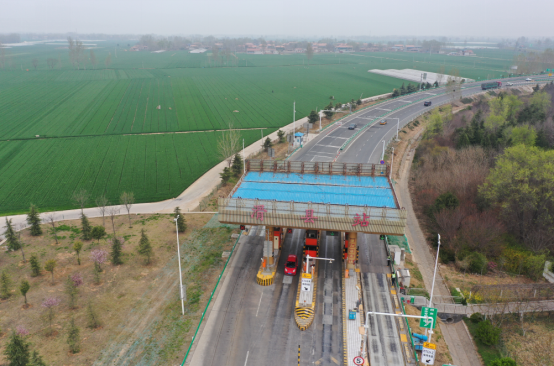 Toll Plaza Extension of 100 Stations without Hindrance”