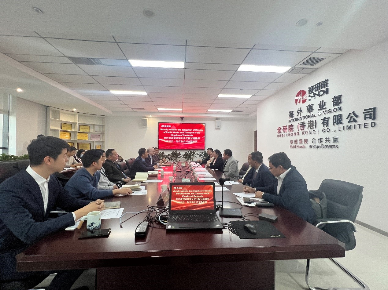 Deputy Minister Eang Veng Sun of the Ministry of Public Works and Transport of the Kingdom of Cambodia Visits Our Company for Inspection and Exchange